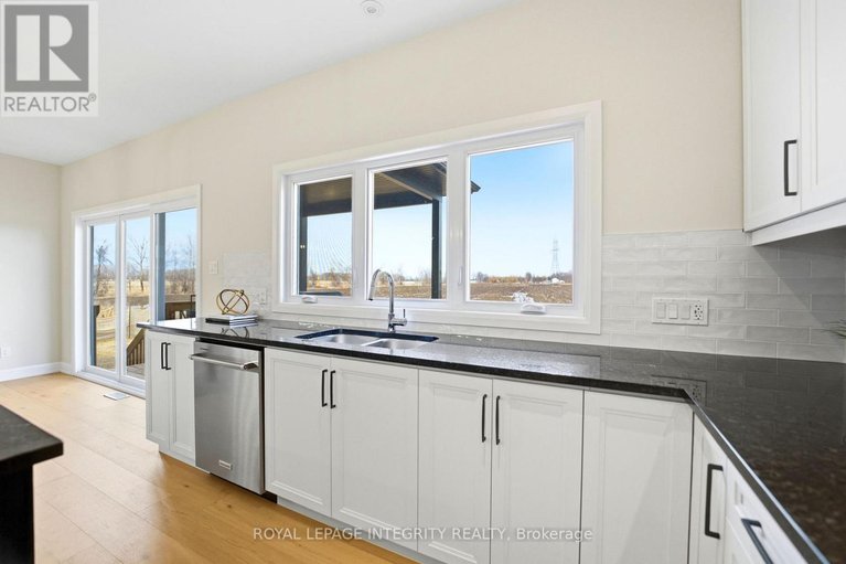 29590747/451-moonlight-drive/russell-twp/russell/ontario/K4R0L1_13