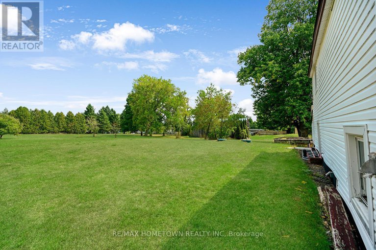 29152259/9-and-7-richmond-street/augusta-twp/augusta/ontario/K0E1P0_36