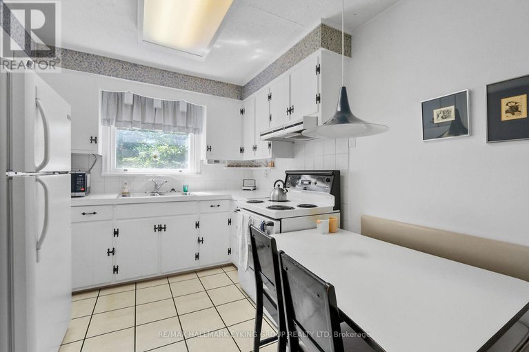 28649702/257-fairmont-avenue/civic-hospital/ottawa/ontario/K1Y1Y4_15