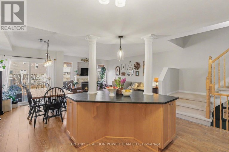 29653715/105-destiny-private/fallingbrookgardenway-south/ottawa/ontario/K4A0K6_16