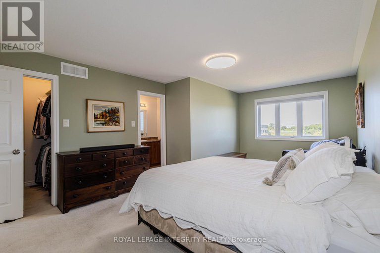 28738555/218-catamount-court/emerald-meadowstrailwest/ottawa/ontario/K2M0A9_31