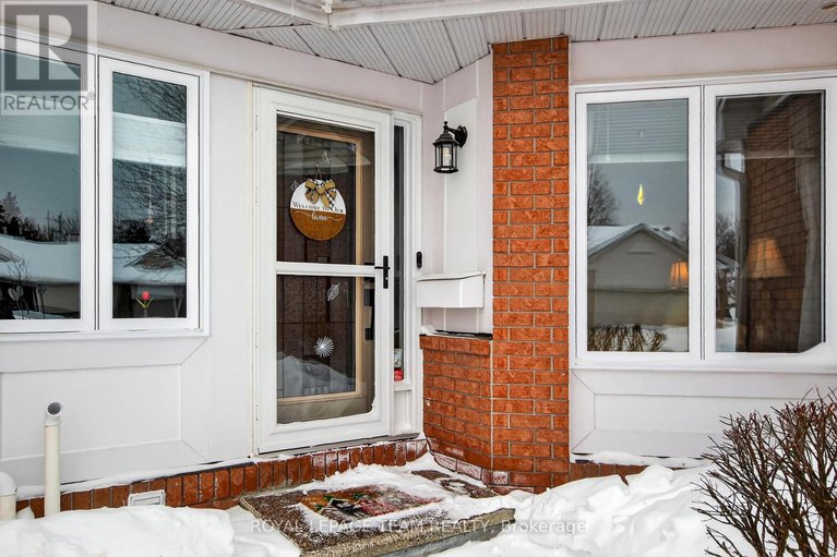 29366055/20-river-oaks-court/stittsville-central/ottawa/ontario/K2S1L3_4