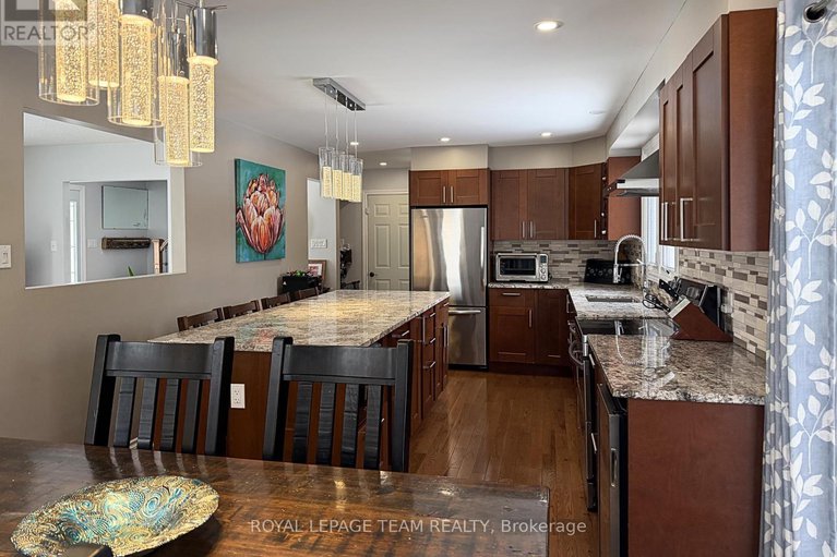 29410034/55-coldstream-drive/munster/ottawa/ontario/K0A3P0_9