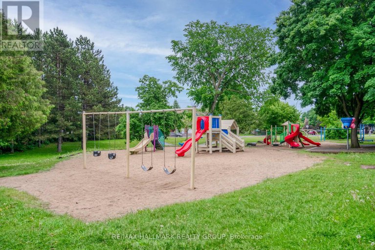 28701496/12f-larkshire-lane/pheasant-run/ottawa/ontario/K2J1Y6_27