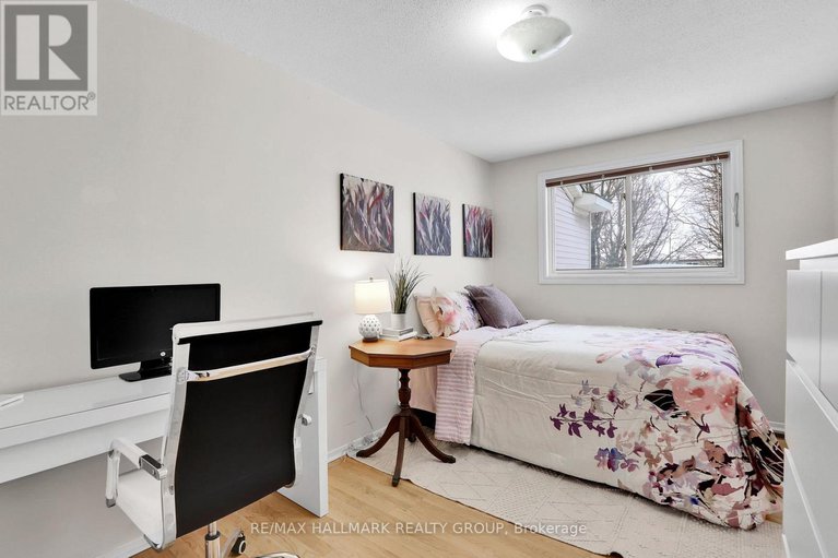 29423557/88-homestead-street/borden-farmstewart-farmcarleton-heightsparkwood-hills/ottawa/ontario/K2E7N6_14