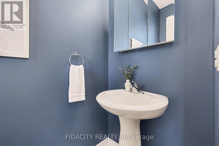 29327648/291-horseshoe-crescent/stittsville-north/ottawa/ontario/K2S0B7_13