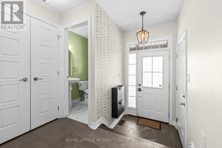 29305838/2435-river-mist-road/half-moon-bay/ottawa/ontario/K2J5W5_2