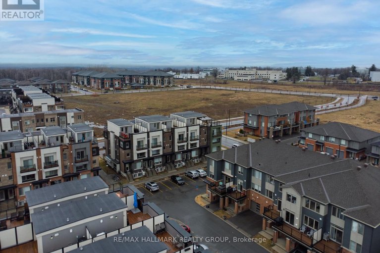 29602221/805-kiniw-private/cfb-rockcliffe-and-area/ottawa/ontario/K1K4Z4_37