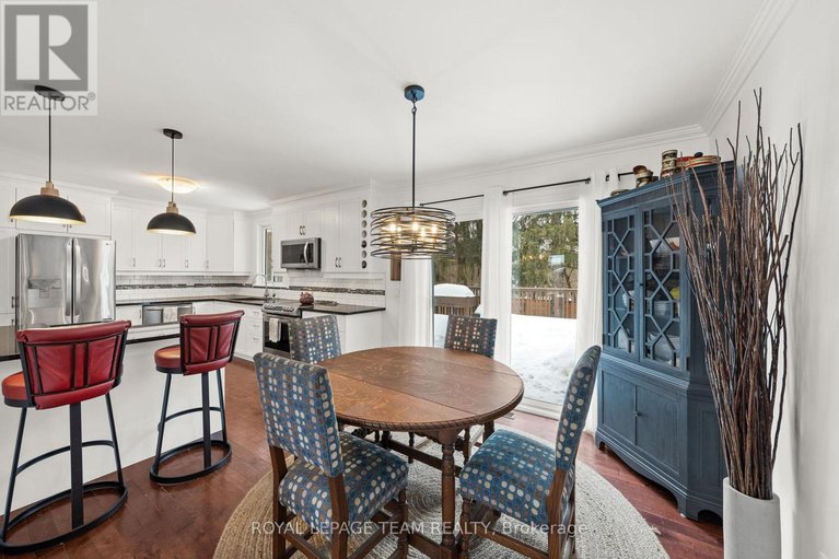 29404237/28-maplehill-way/manotick-village-manotick-estates/ottawa/ontario/K2C3H1_18