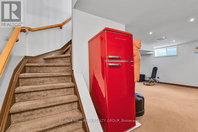 29253973/702-mud-creek-crescent/riverside-southgloucester-glen/ottawa/ontario/K1V1W3_23