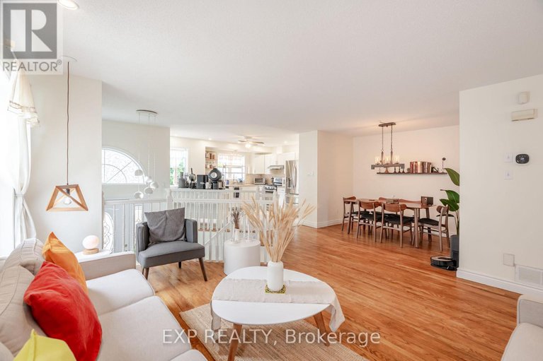 28873619/1562-lisbon-street/fallingbrookpineridge/ottawa/ontario/K4A4B9_14