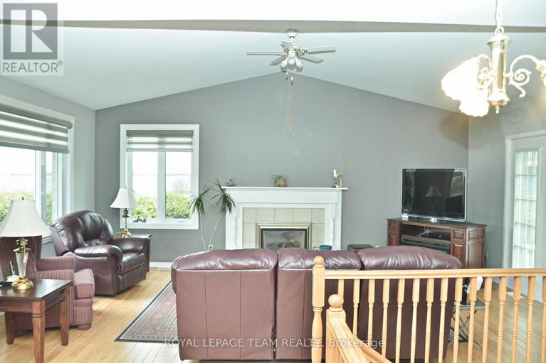 29683602/11119-grisdale-boulevard-w/south-dundas-matilda-twp/south-dundas/ontario/K0E1K0_7