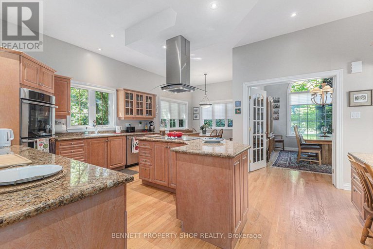 28752704/5-countryside-green/cedar-hillorchard-estates/ottawa/ontario/K2R1B5_11