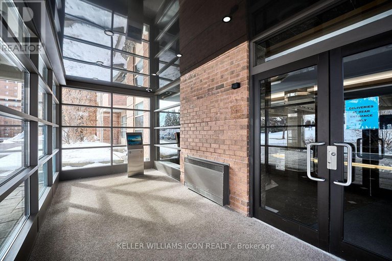 29399608/1011-2760-carousel-crescent/emerald-woodssawmill-creek/ottawa/ontario/K1T2N4_8