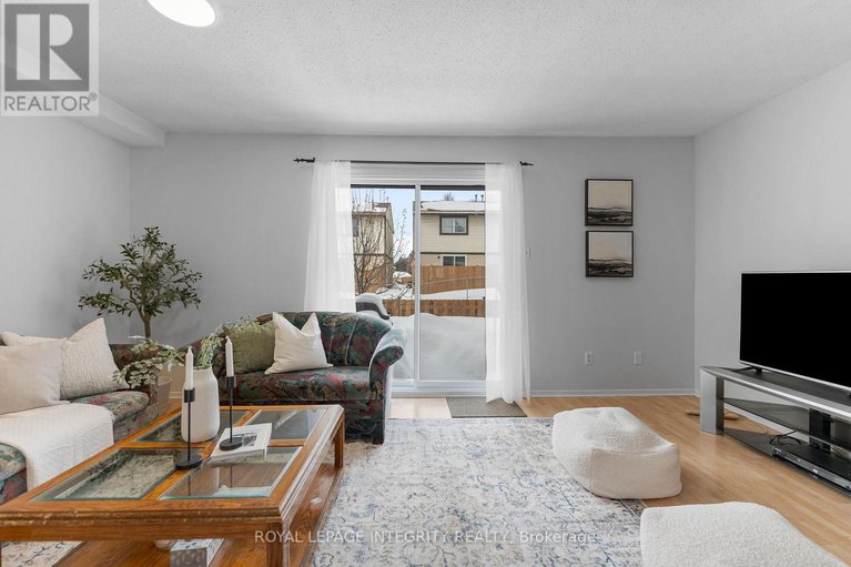 29398806/86-stokes-crescent/glencairnhazeldean/ottawa/ontario/K2L2Z4_6