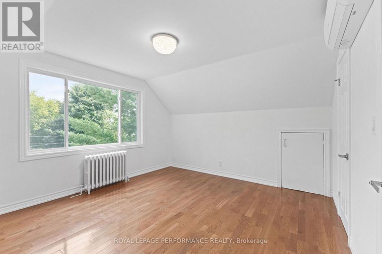 28864707/10-argue-drive/borden-farmstewart-farmcarleton-heightsparkwood-hills/ottawa/ontario/K2E6S1_19