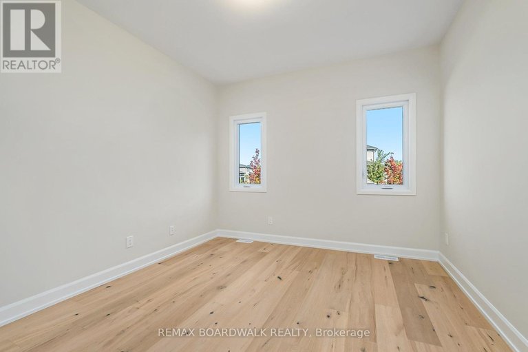 29490951/1035-chablis-crescent/embrun/russell/ontario/K0A1W0_7