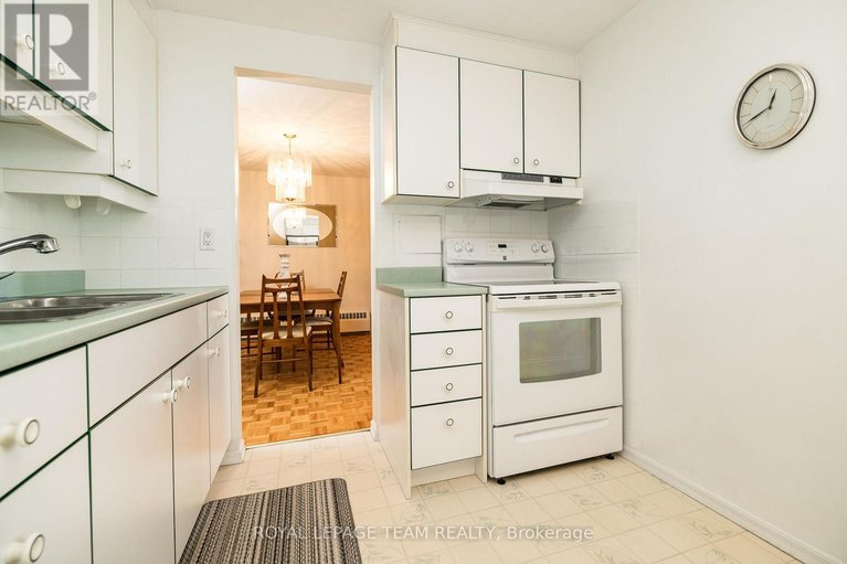 29662214/701-1356-meadowlands-drive-e/borden-farmstewart-farmcarleton-heightsparkwood-hills/ottawa/ontario/K2E6K6_17