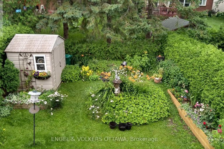 29641175/17-durbin-court/katimavik/ottawa/ontario/K2L3T7_26