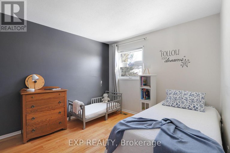 29406077/39-barra-avenue/glencairnhazeldean/ottawa/ontario/K2L2R9_23