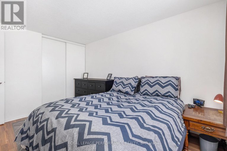 28913500/20-lovell-lane/westcliffe-estates/ottawa/ontario/K2H9B6_13