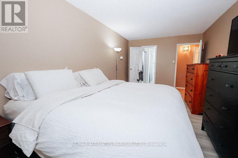 28391396/904-900-dynes-road/carleton-square/ottawa/ontario/K2C3L6_16