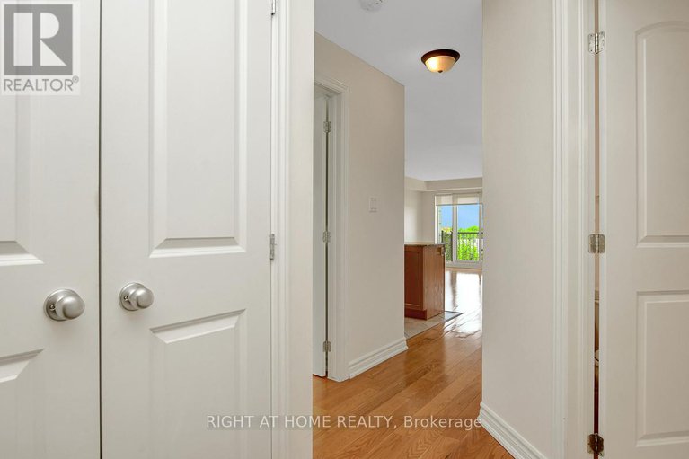 28433463/301-14-norice-street/meadowlandscrestview/ottawa/ontario/K2G2X4_7