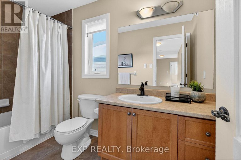 29405712/32-olde-towne-avenue/village-of-russell/russell/ontario/K4R0A5_25