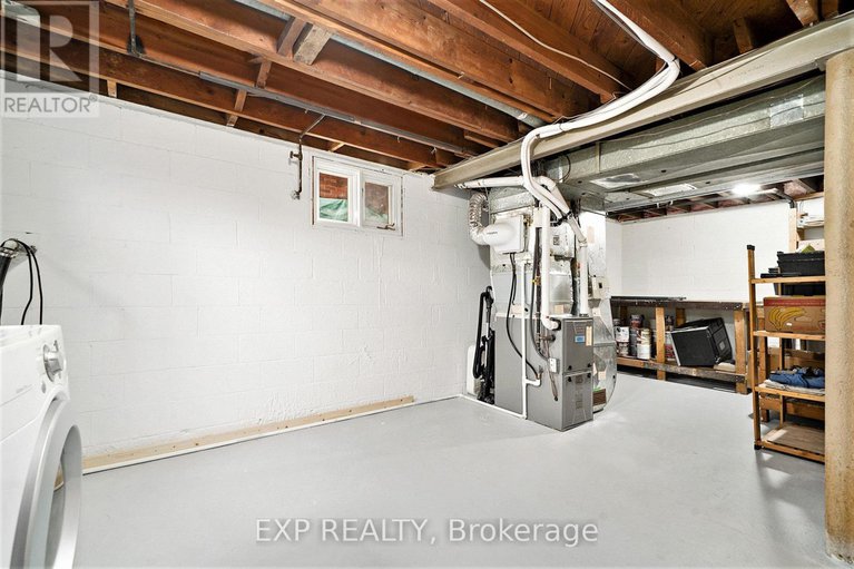 28811439/1954-rosebella-avenue/blossom-parkleitrim/ottawa/ontario/K1T1G7_31
