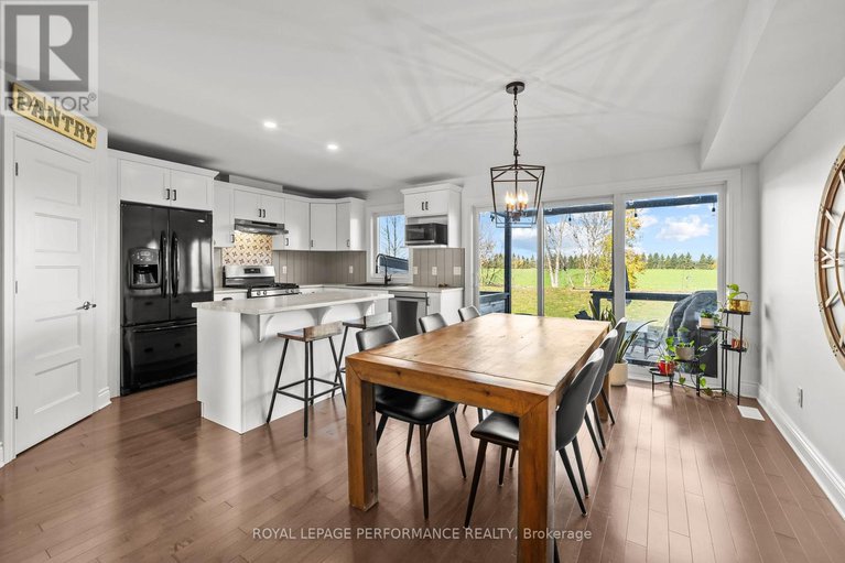 29117349/279-belfort-street/embrun/russell/ontario/K0A1W0_11