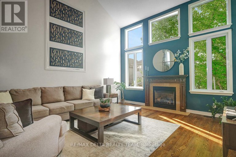 28847378/1971-schroeder-crescent/springridgeeast-village/ottawa/ontario/K4A4P7_8