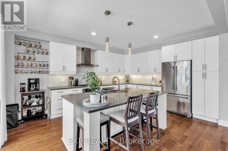 28273592/2114-helene-campbell-road/cedargrovefraserdale/ottawa/ontario/K2J4J2_17
