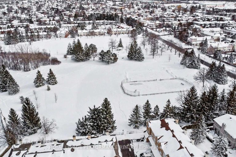 29397617/1931-ashmont-street/chapel-hill/ottawa/ontario/K1C7B9_35