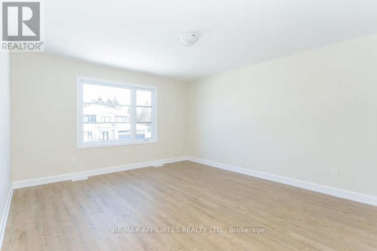 28936750/1060-chablis-crescent/embrun/russell/ontario/K0A1W0_24