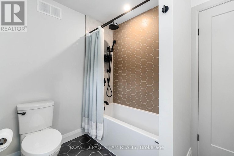 29397822/910-bolton-road/north-grenville-twp-kemptville-south/north-grenville/ontario/K0G1N0_41