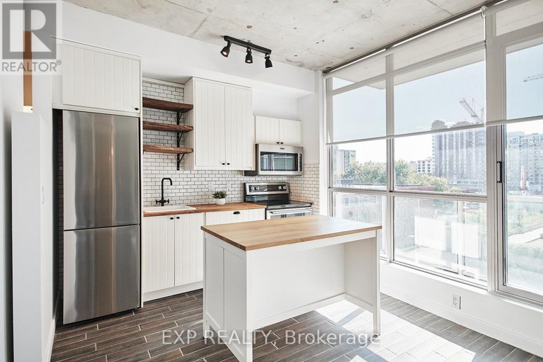 28998983/606-180-york-street/lower-townbyward-market/ottawa/ontario/K1N1J6_13