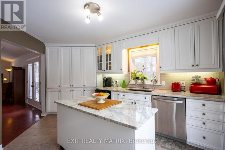 29607384/2468-gagne-road/clarencerockland-twp/clarence-rockland/ontario/K0A2A0_15