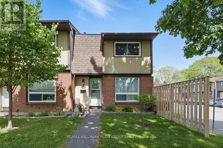 28412777/1358-bakker-court/convent-glen-south/ottawa/ontario/K1C2K4_1