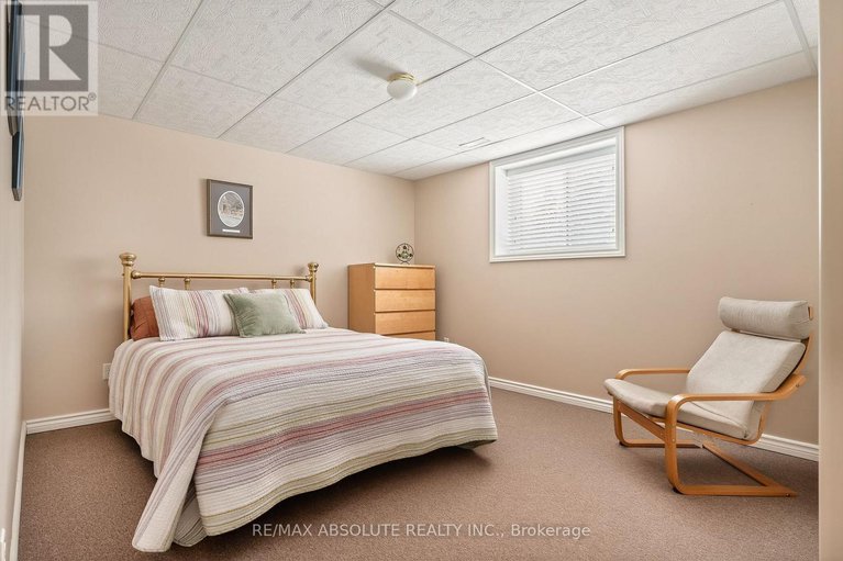 29431379/192-fairbairn-bros-street/almonte/mississippi-mills/ontario/K1A0A1_30