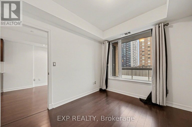 29446602/510-238-besserer-street/sandy-hill/ottawa/ontario/K1N6B1_28