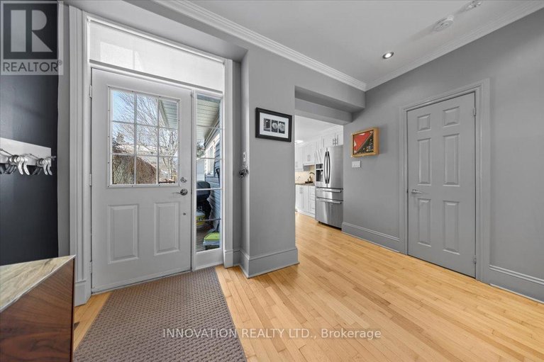 29473998/574-cole-avenue/mckellarhighland/ottawa/ontario/K2A2B5_11