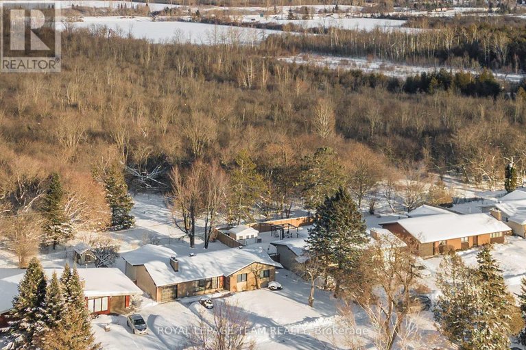 29460825/35-cherrywood-drive/arbeatha-park/ottawa/ontario/K2H6H1_40