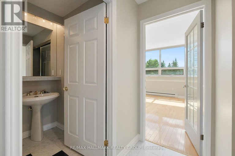 28638774/301-1480-riverside-drive/riverview-park/ottawa/ontario/K1G5H2_24