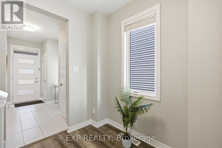 29644619/652-continental-avenue/emerald-meadowstrailwest/ottawa/ontario/K2V0R1_4