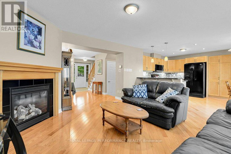 28983918/229-mistral-way/stittsville-north/ottawa/ontario/K2S0G7_12