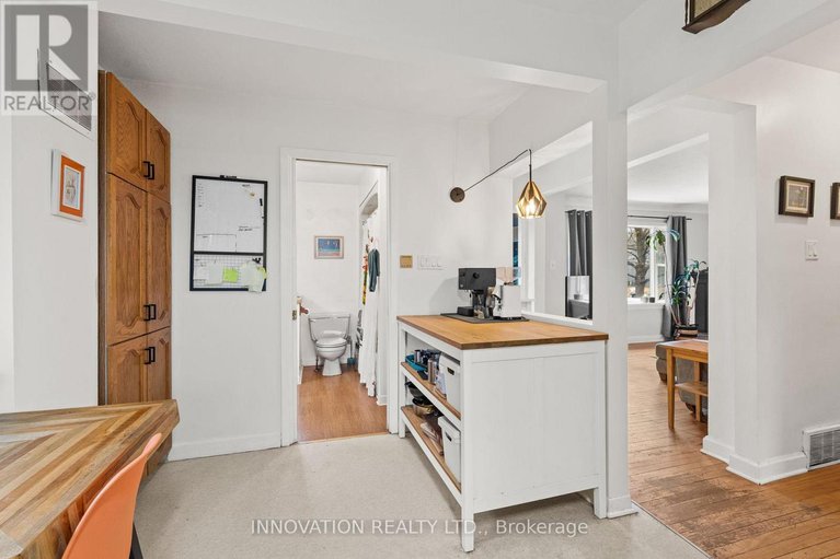 29116393/542-wolffdale-crescent/overbrookcastle-heights/ottawa/ontario/K1K1N5_17