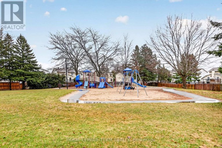 29608683/8-gowrie-drive/glencairnhazeldean/ottawa/ontario/K2L2S4_45