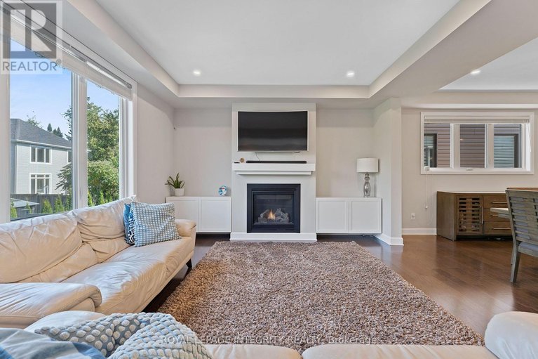 29595404/49-hawks-landing-crescent/stittsville-north/ottawa/ontario/K2S1W1_11