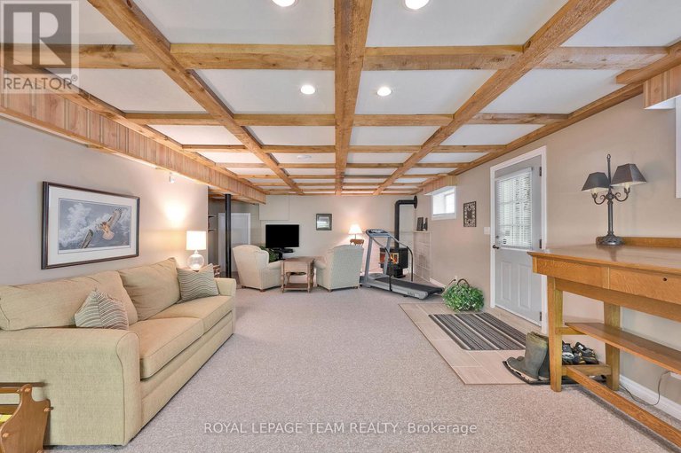 28320993/270-morris-island-drive/fitzroy/ottawa/ontario/K7S3G7_38
