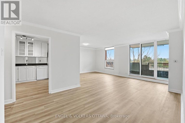 29637517/301-2951-riverside-drive/mooneys-bayriverside-park/ottawa/ontario/K1V8W6_8